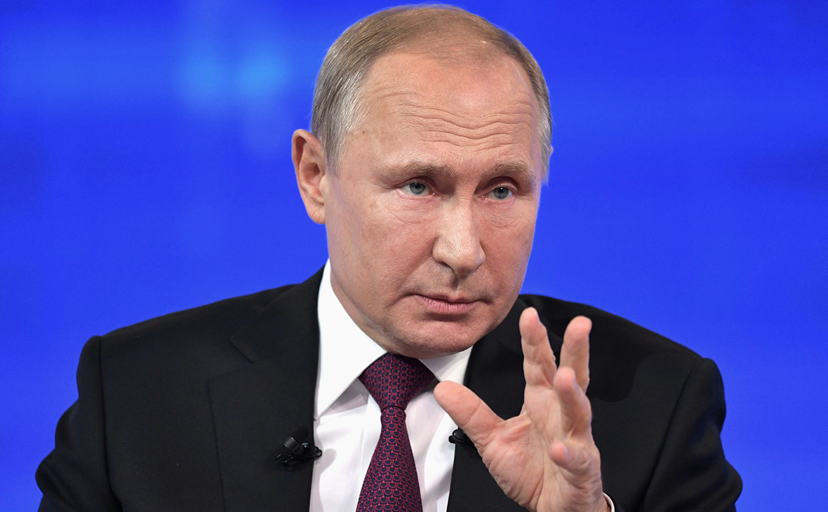 Путин обратился к нации из-за коронавируса