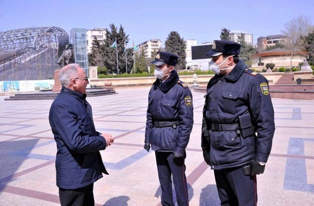 В Баку наказаны владельцы 20 объектов сферы услуг, нарушивших особый карантинный режим