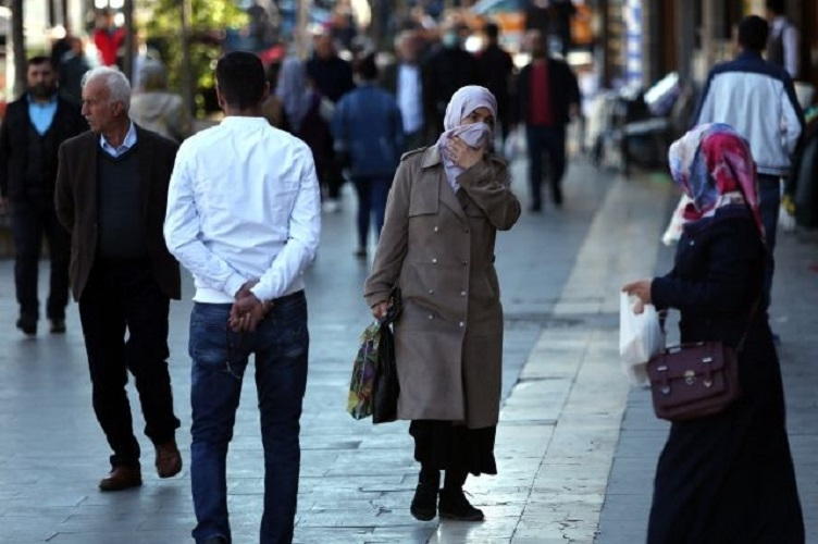 В Турции запретили выходить из дома жителям младше 20 лет