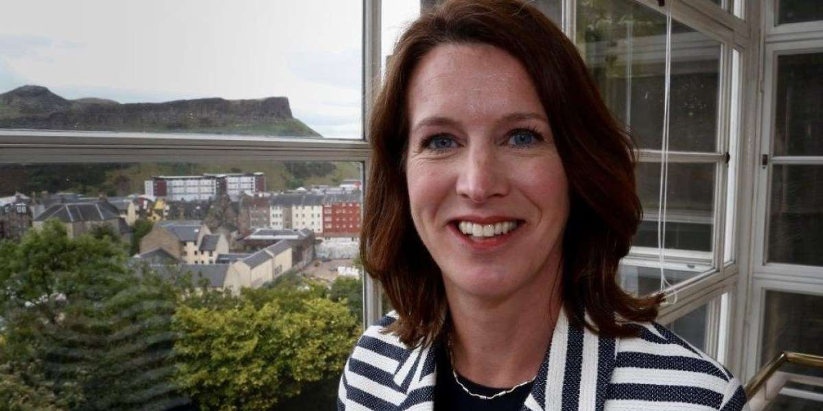Министр здравоохранения Шотландии ушла в отставку из-за нарушения карантина