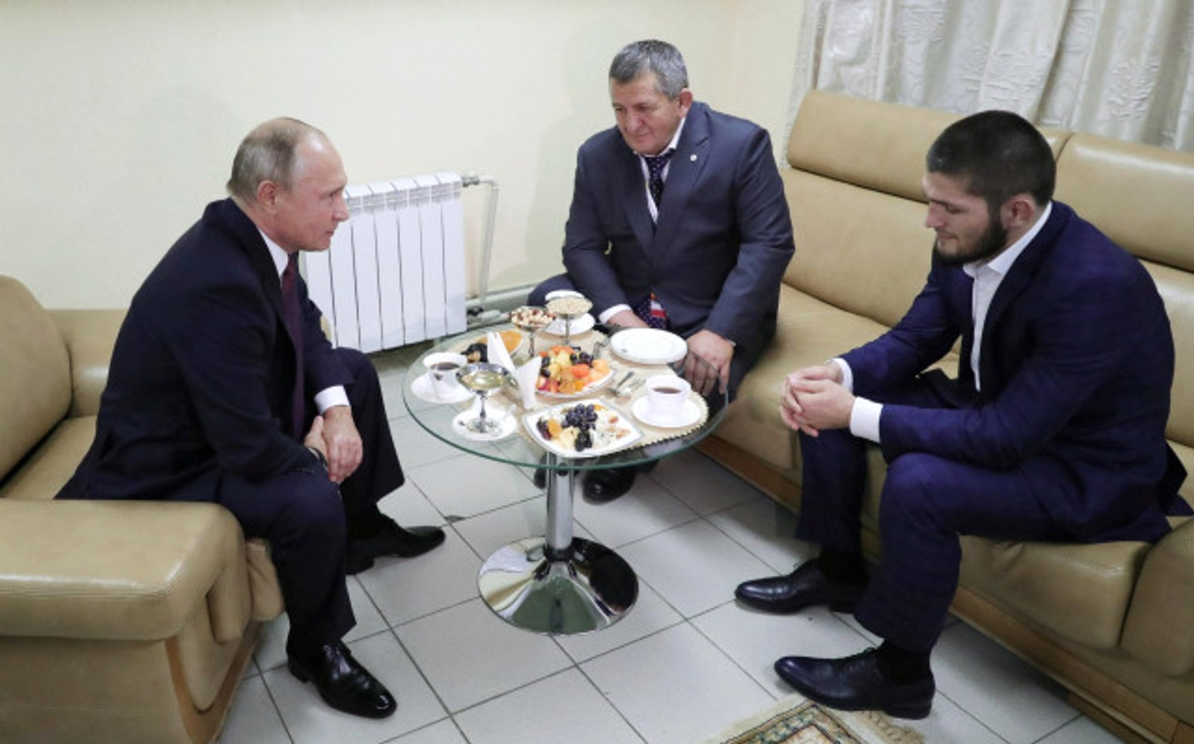 Журналист сообщил о договоренности Уайта и Путина о вылете Хабиба в США. Уайт отреагировал