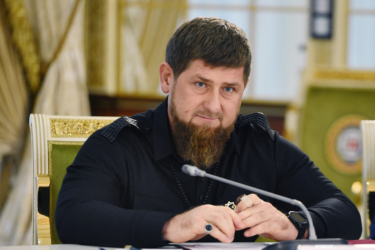 Кадыров похвалил силовиков за избиение нарушителя карантина в Чечне - ВИДЕО