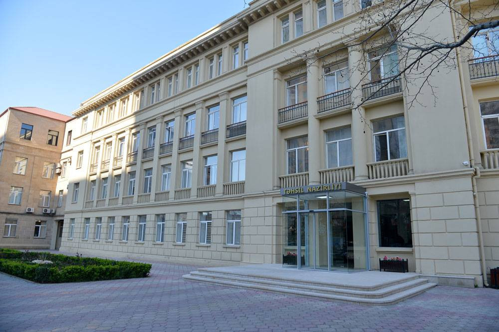 В Азербайджане начали оказывать психологическую помощь в связи с COVID-19