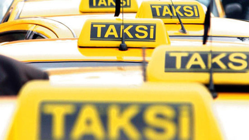 Хорошая новость для водителей такси: "Знак отличия" теперь можно получить в "Азерпочт"