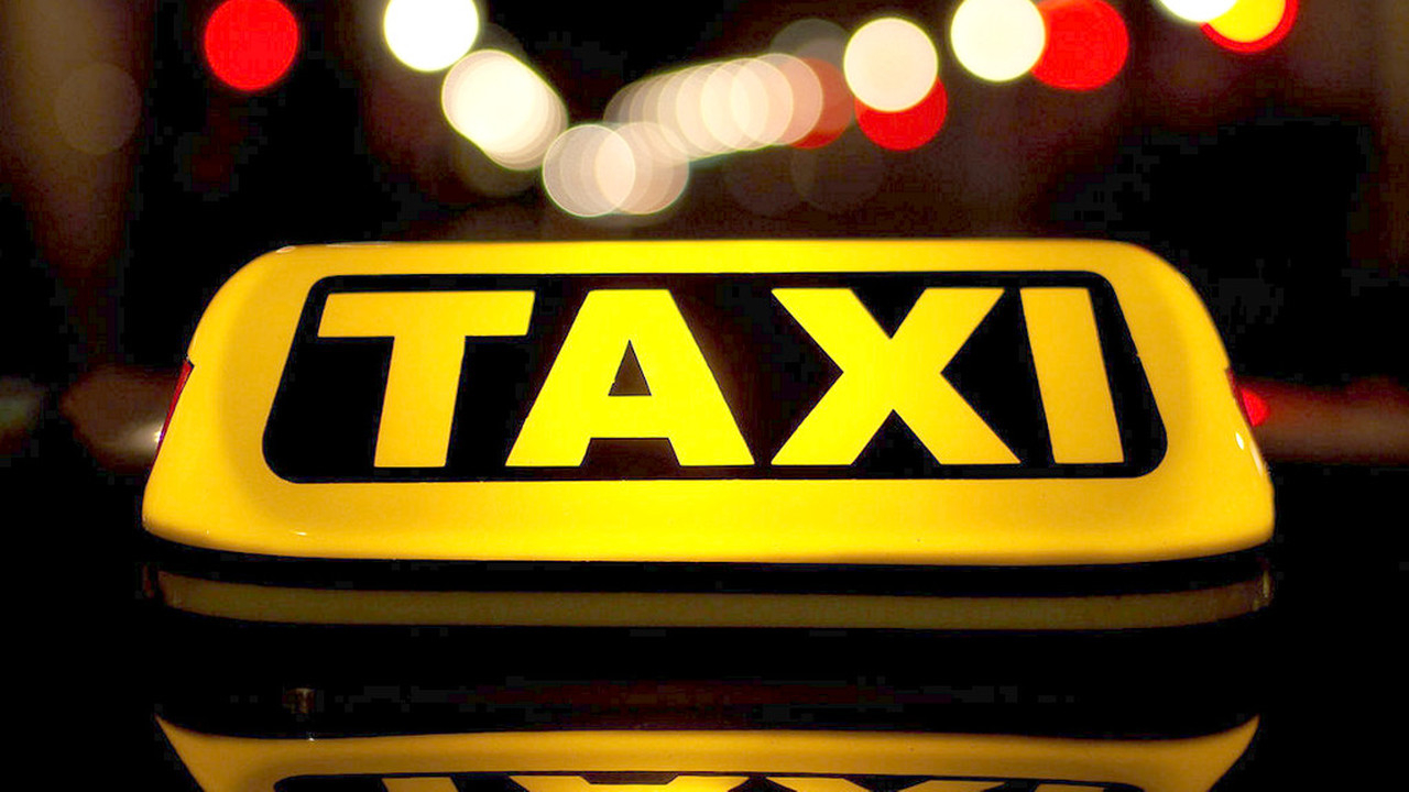 Куда обращаться в случае завышения таксистами стоимости проезда? - ВИДЕО