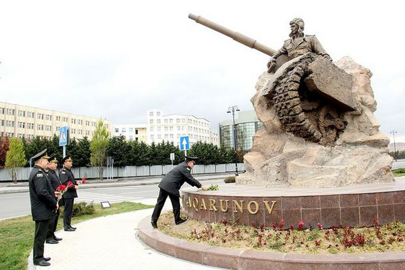 Почтена память Национального героя Азербайджана Альберта Агарунова - ФОТО