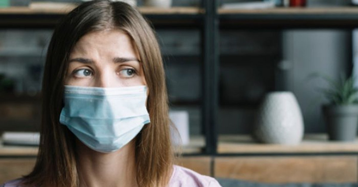 Психолог объяснила нежелание людей носить медицинские маски