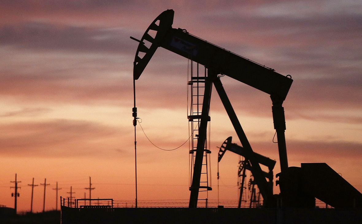 Цене на нефть предрекли новое падение ниже нуля
