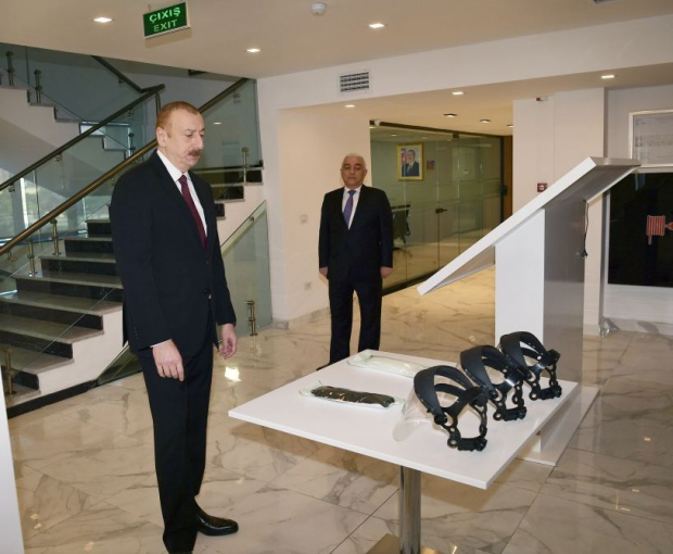 Ильхам Алиев на открытии управленческого комплекса "Азерэнержи" - ФОТО