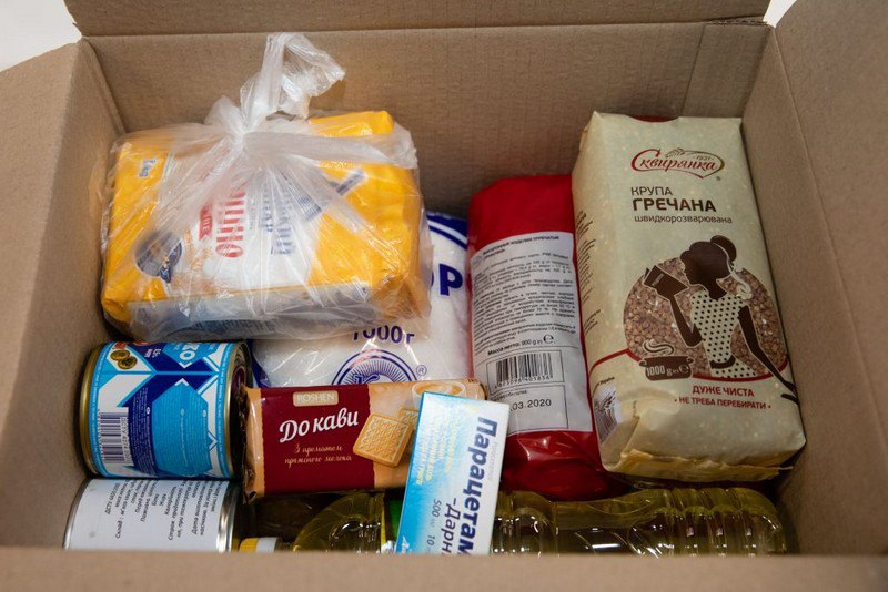 В Азербайджане должностные лица раздавали продовольственную помощь своим родственникам 