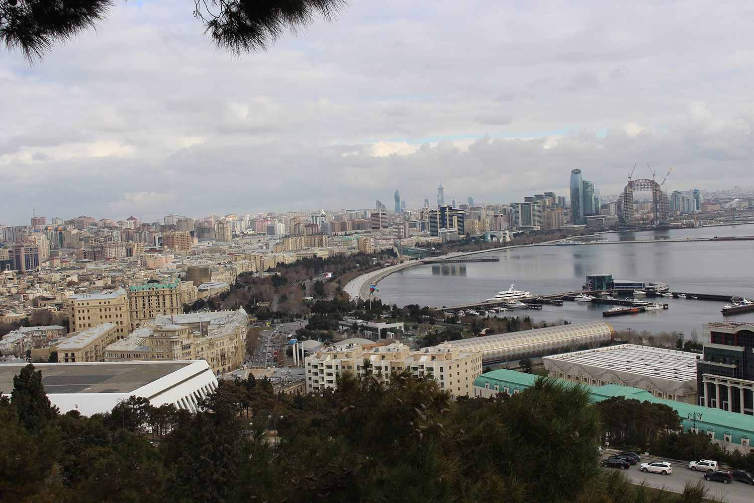 Названы районы Баку с наибольшим количеством заражений коронавирусом