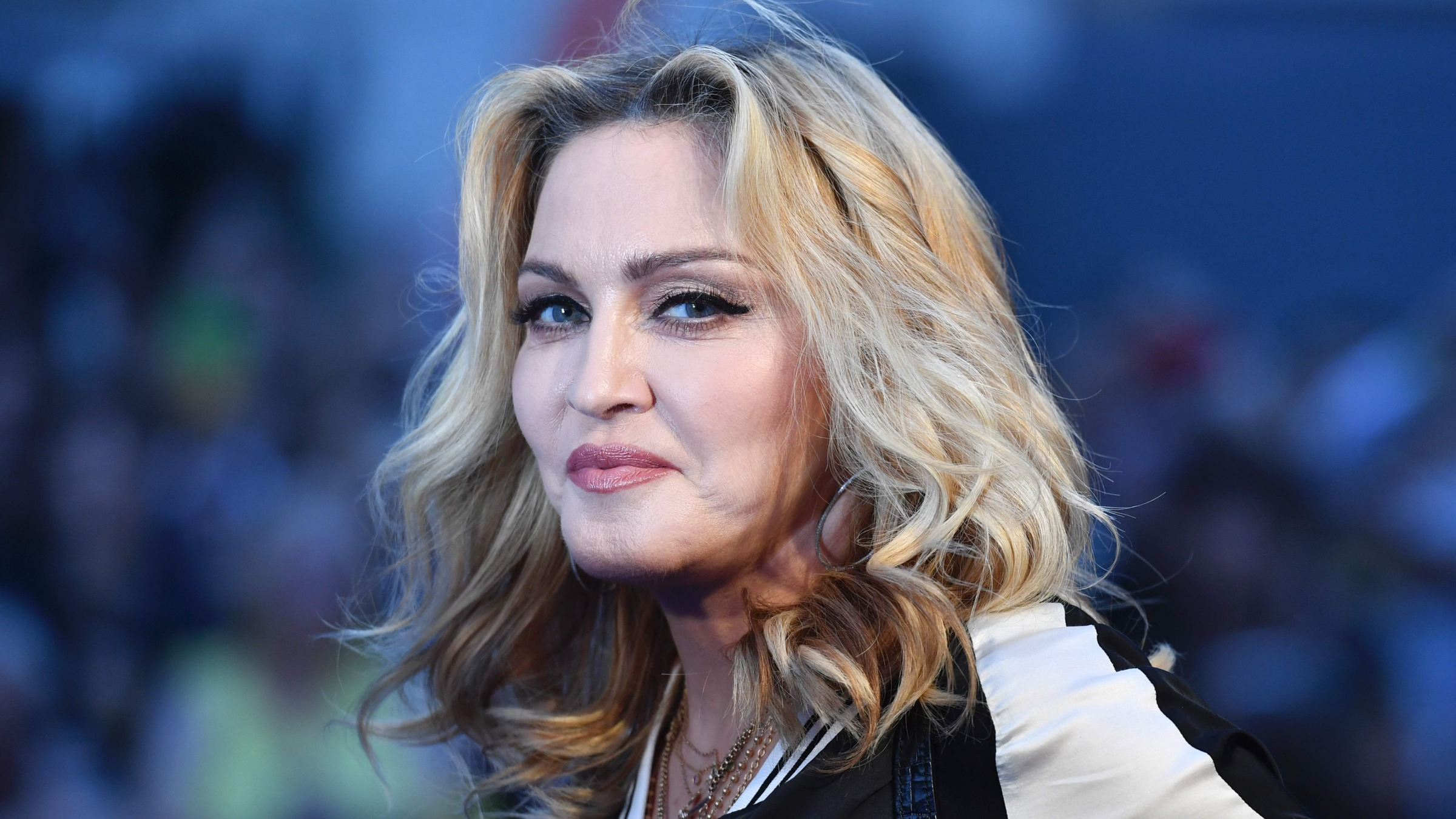 Певица Мадонна приняла коронавирус за грипп - ФОТО