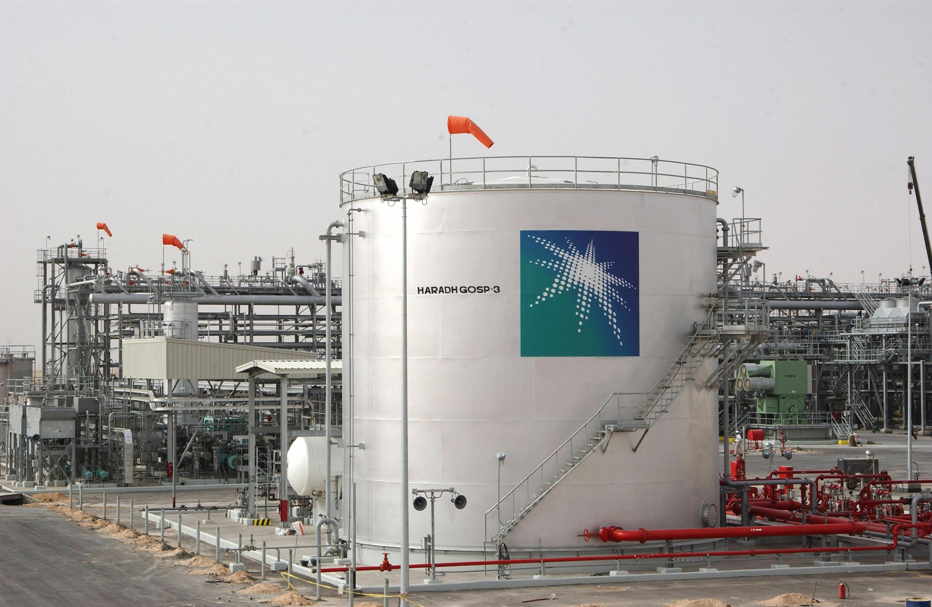 Saudi Aramco повысила цены на нефть для всех рынков