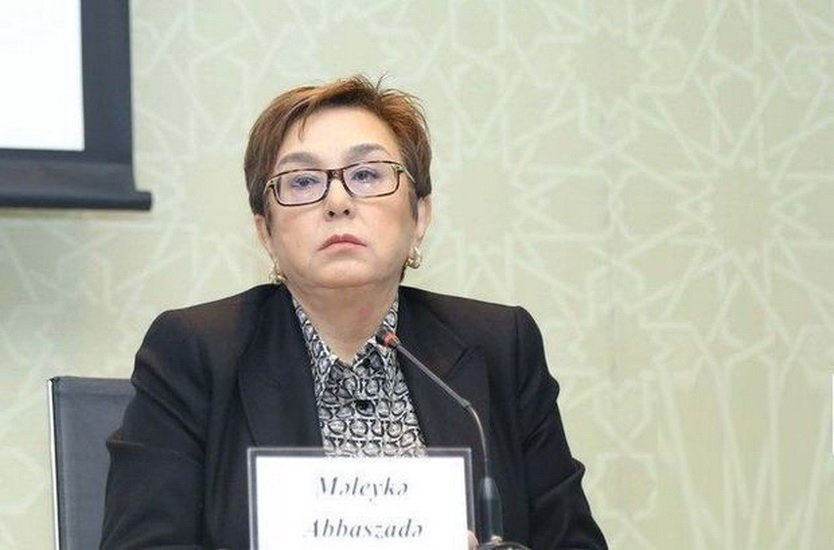 Малейка Аббасзаде: Включение вопроса о коронавирусе в экзамены от меня не зависит