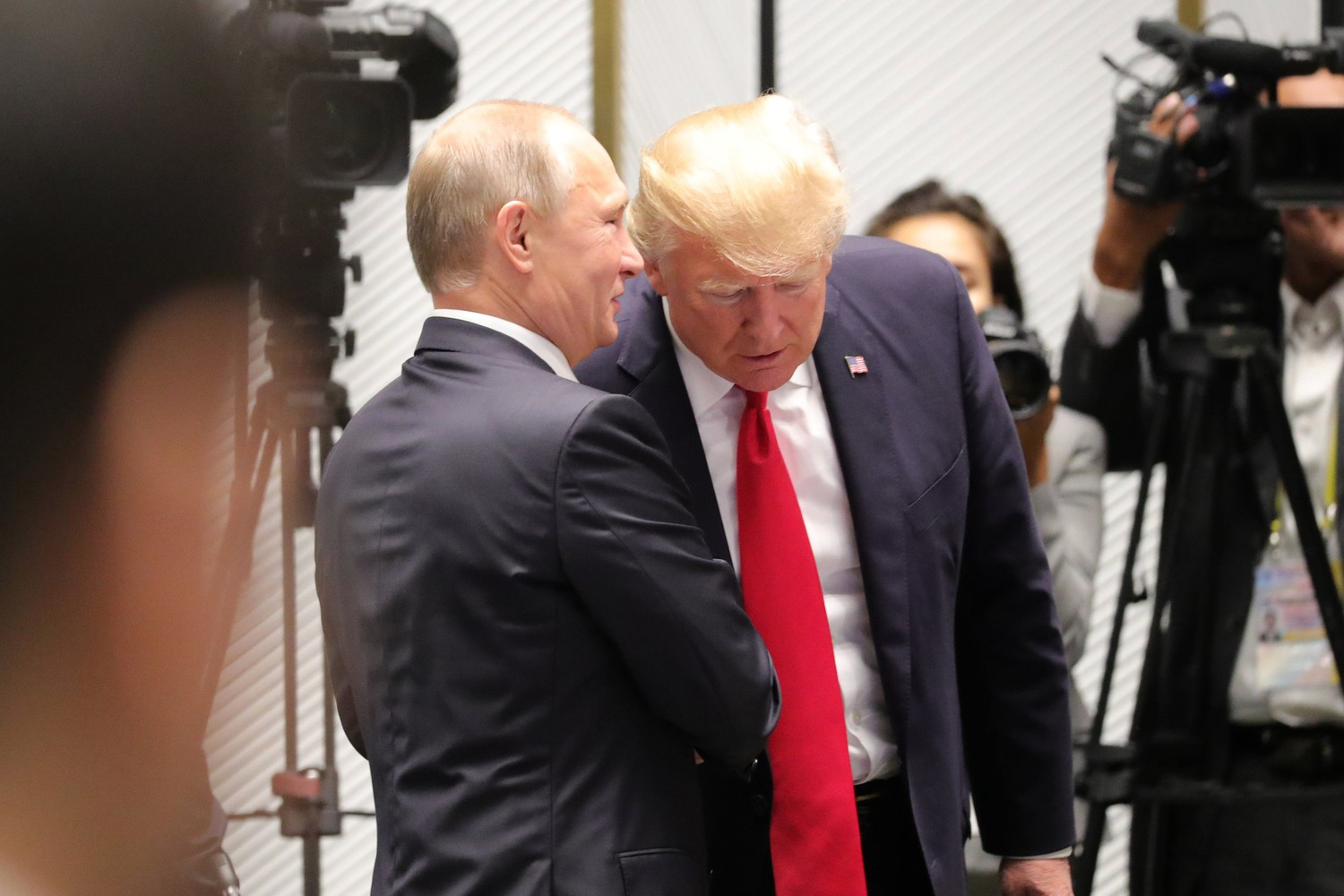 Состоялся телефонный разговор между Путиным и Трампом
