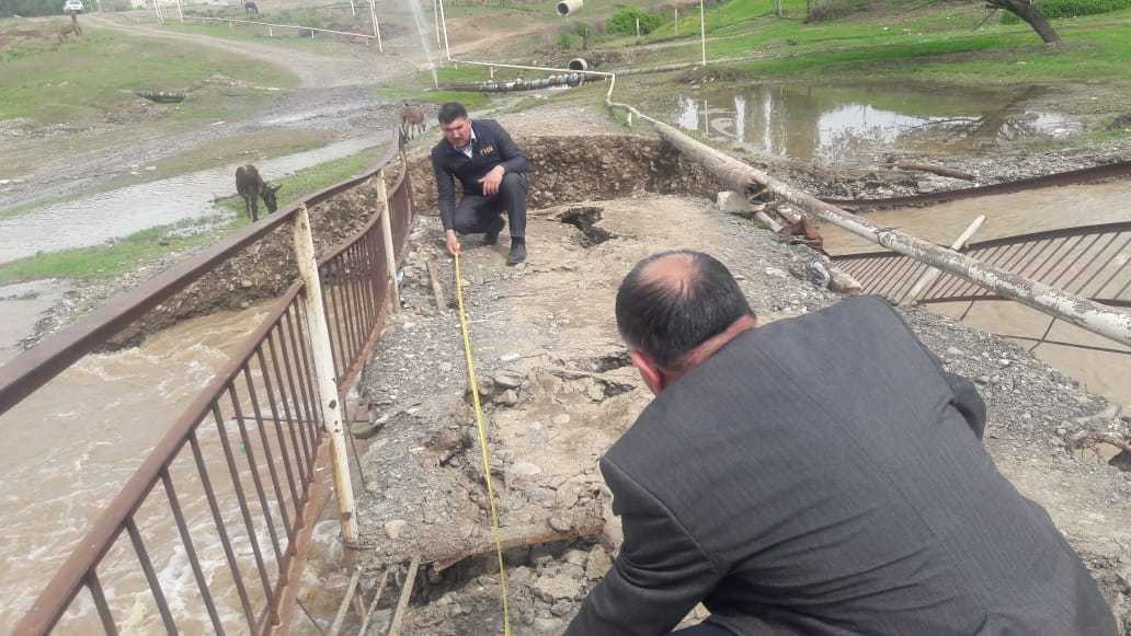 В Азербайджане обрушились три моста над рекой - ФОТО
