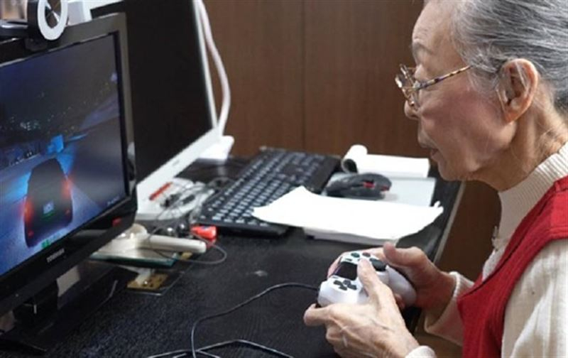 Книга рекордов Гиннесса назвала самого пожилого геймера в мире - ВИДЕО