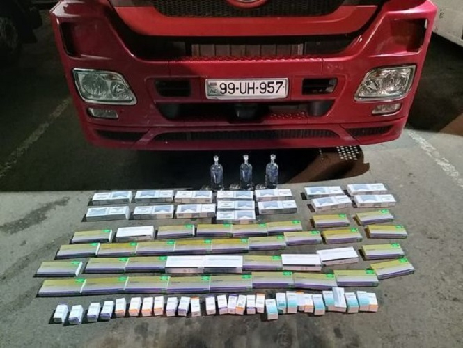 Пресечена контрабанда сигарет и лекарств в Азербайджан - ФОТО