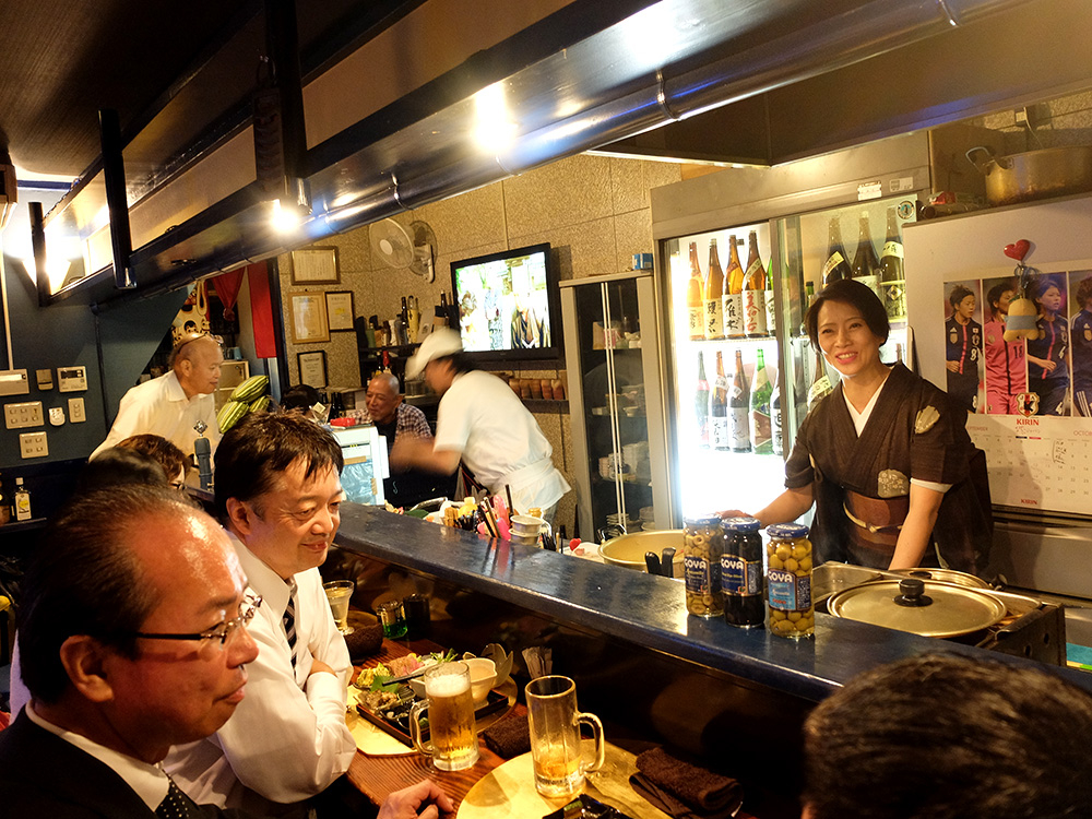 В Токио нашли способ безопасного посещения баров