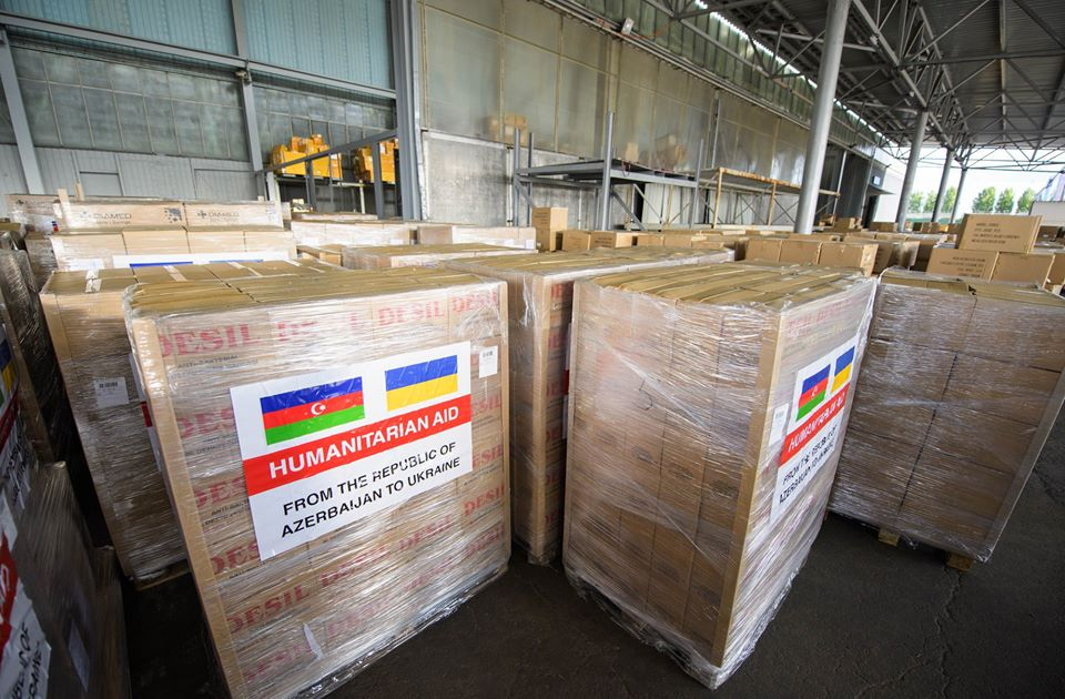 В Украину прибыла гуманитарная помощь от Азербайджана