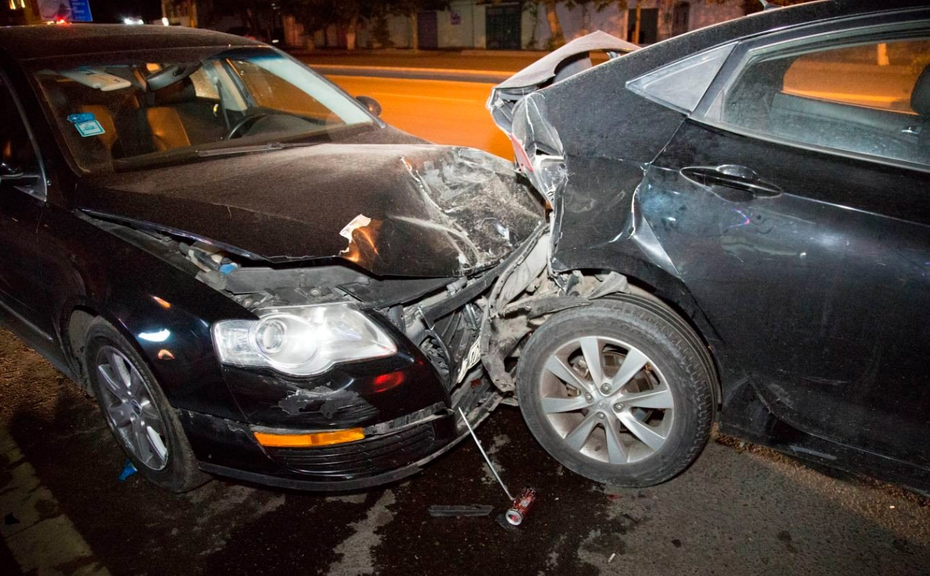 В Баку столкнулись 6 автомобилей, есть погибший и раненый