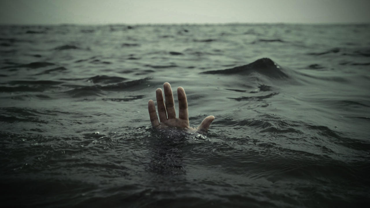 В Азербайджане ученик 10-го класса утонул в канале