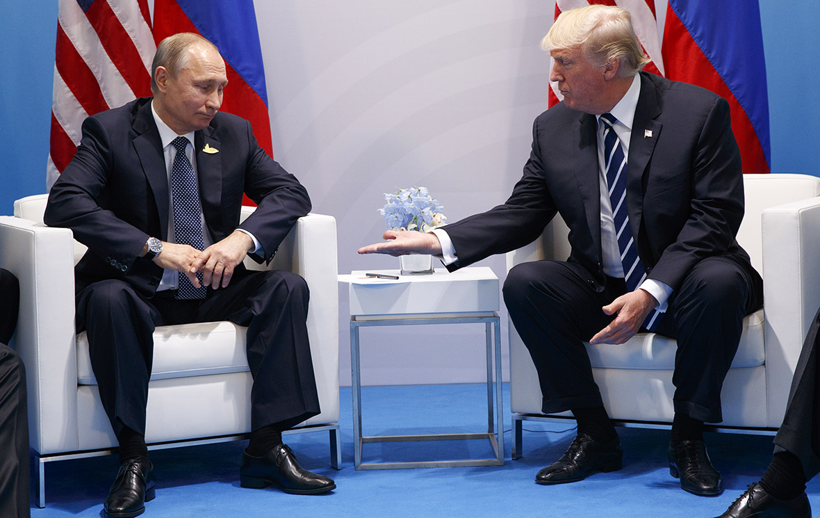 Путин и Трамп обсудили коронавирус, нефть и космос