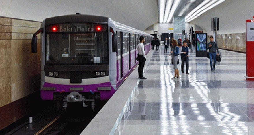 Бакинское метро приостанавливает деятельность