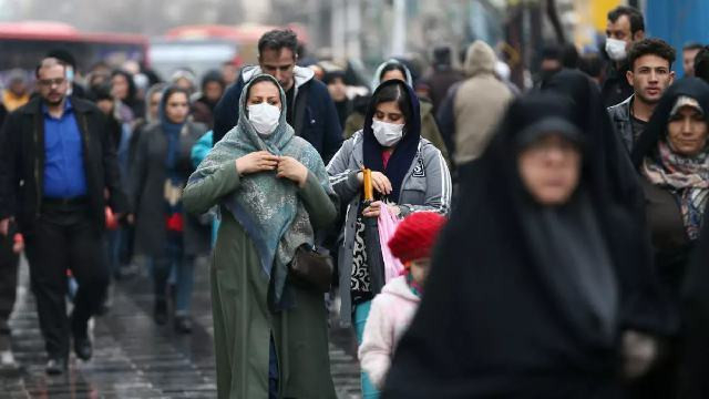 В Иране за сутки выявили 2 410 новых случаев COVID-19