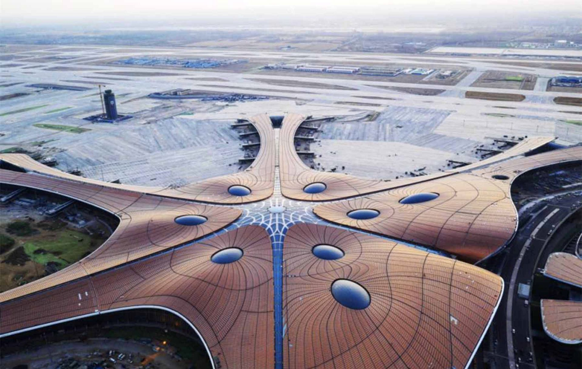 В аэропорту Пекина отменены сотни рейсов из-за коронавируса