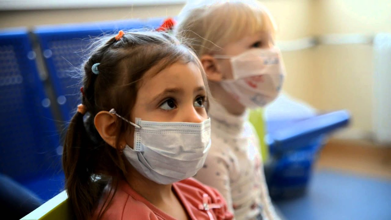 Детей до 6 лет признали самыми опасными распространителями коронавируса