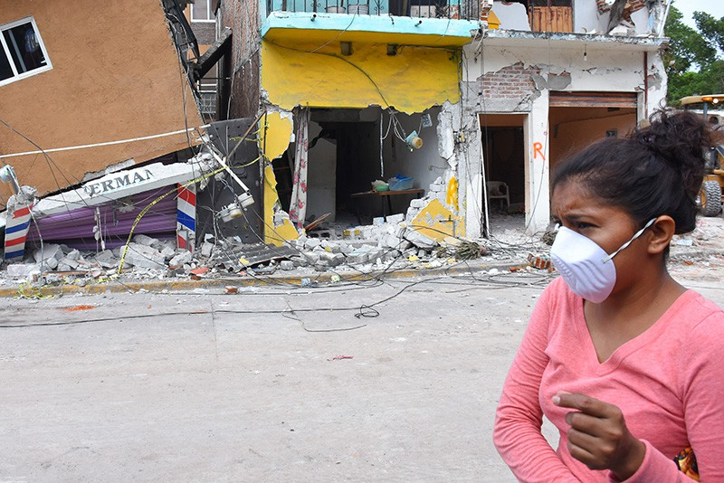 Мощное землетрясение в Мексике: 6 погибших, 30 пострадавших - ВИДЕО