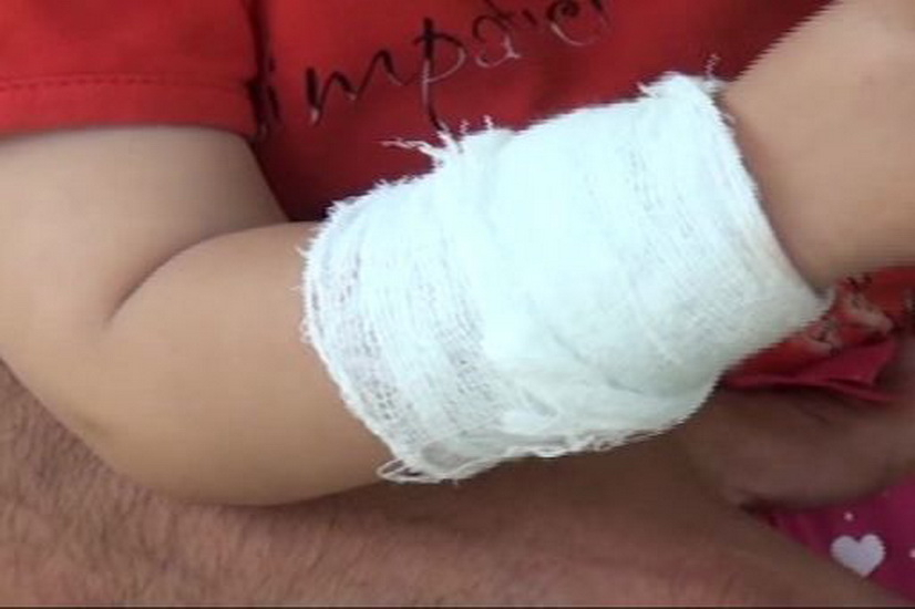В Баку в больницу не приняли ребенка с вывихнутой рукой - ВИДЕО