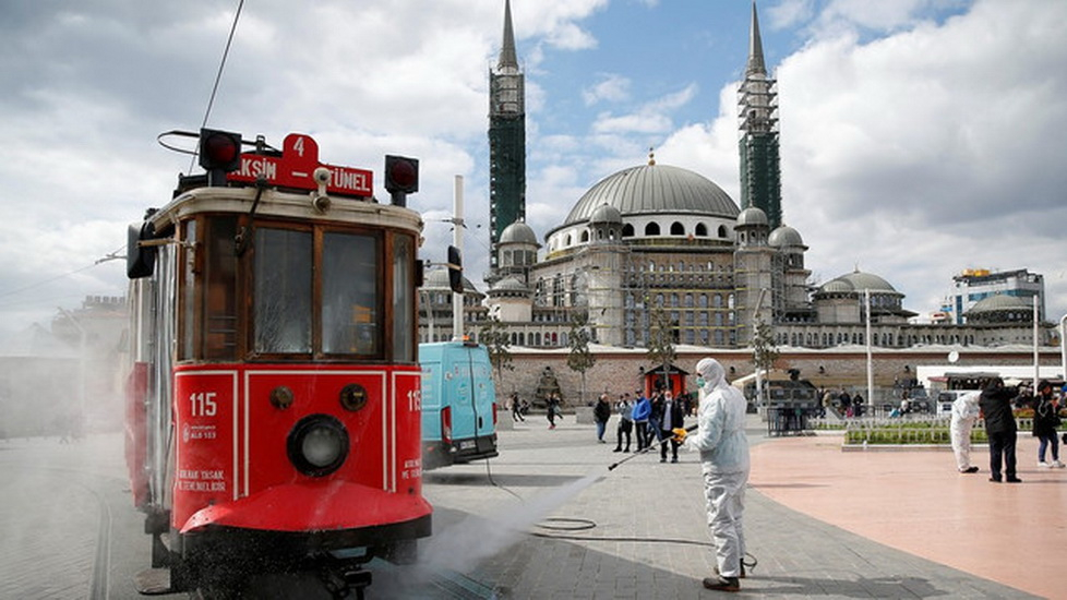 В Турции за сутки от коронавируса скончались 19 человек