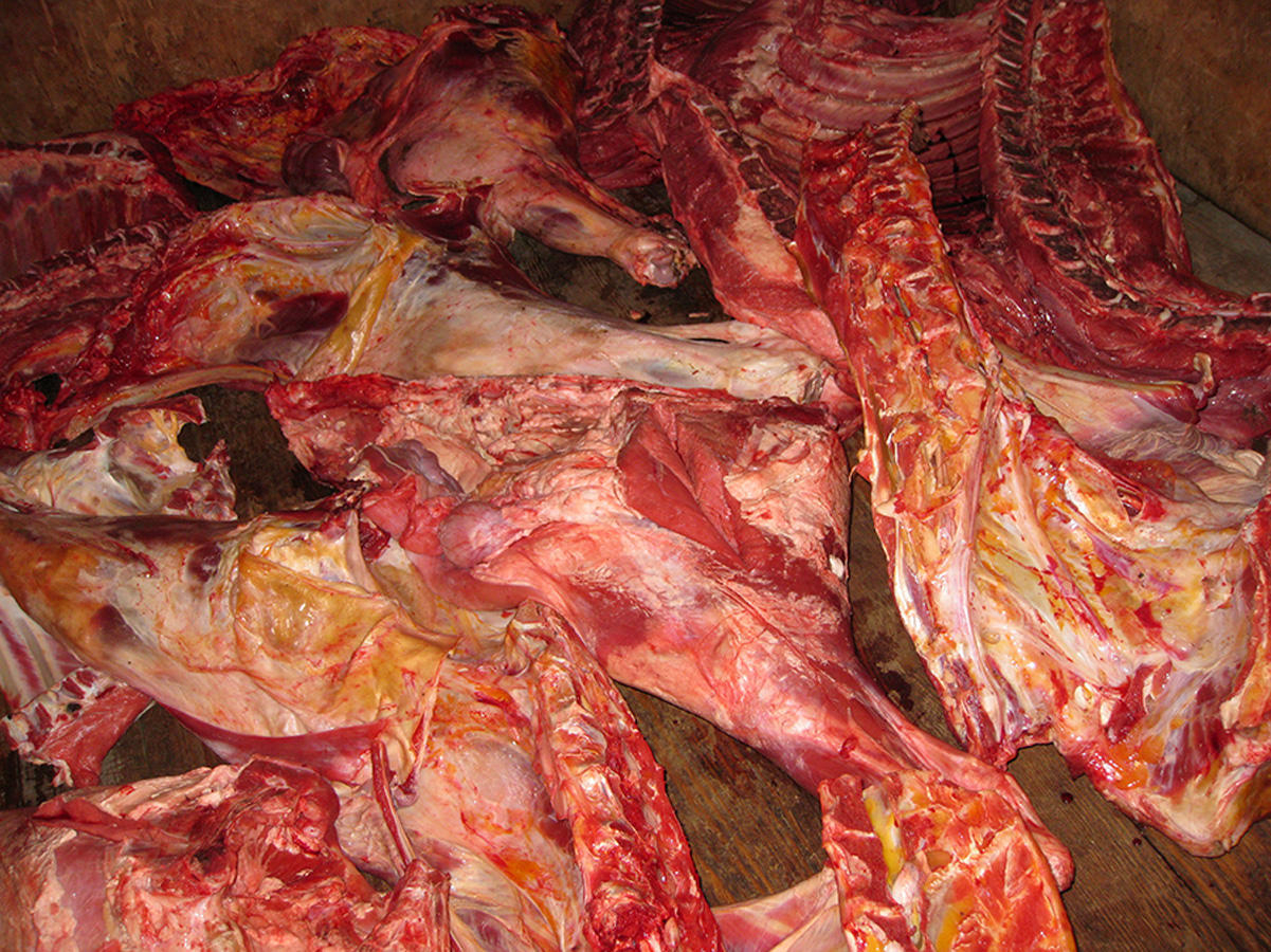 Выявлено около семи тонн непригодного к употреблению мяса