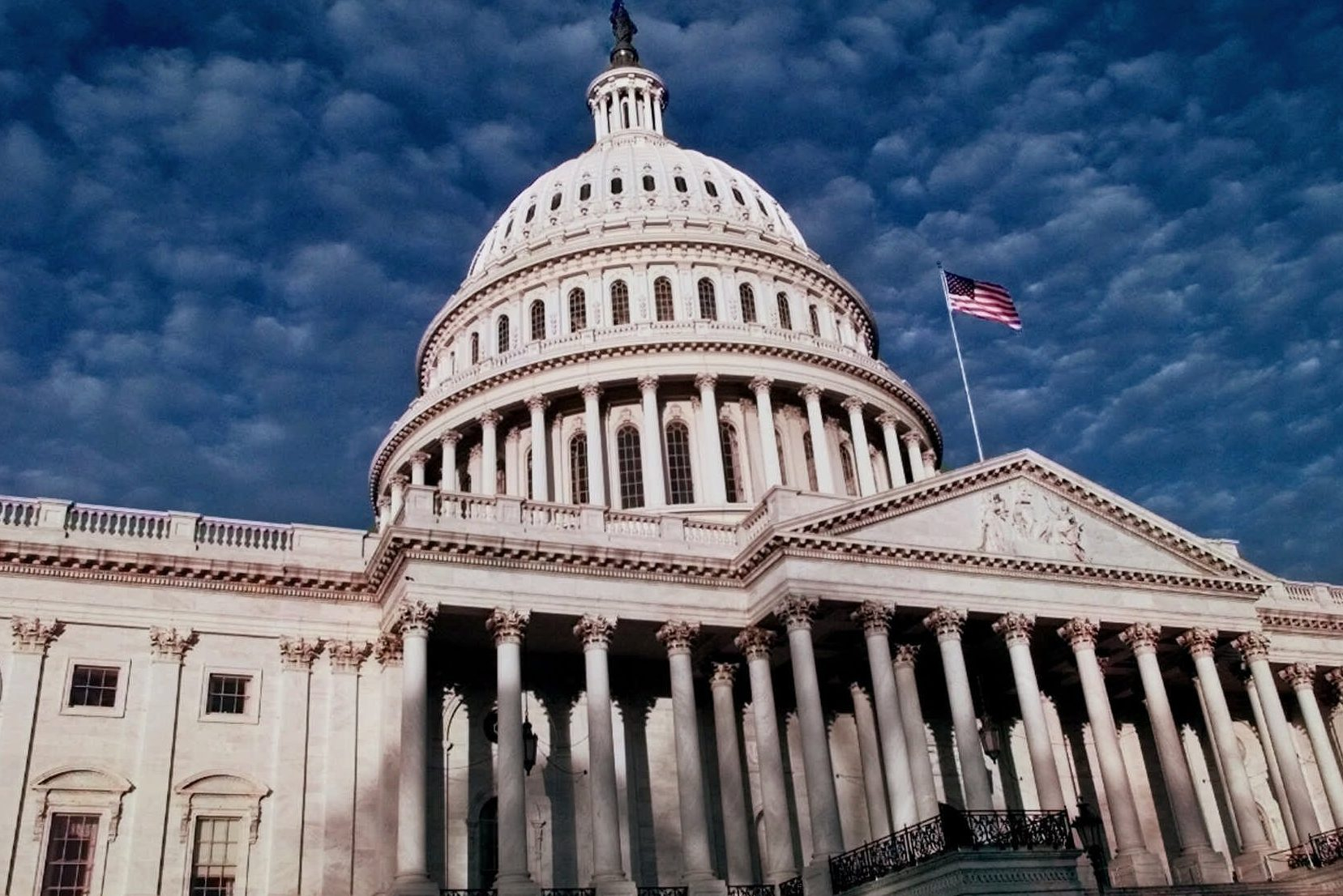 Сенат Конгресса одобрил введение санкций против Китая