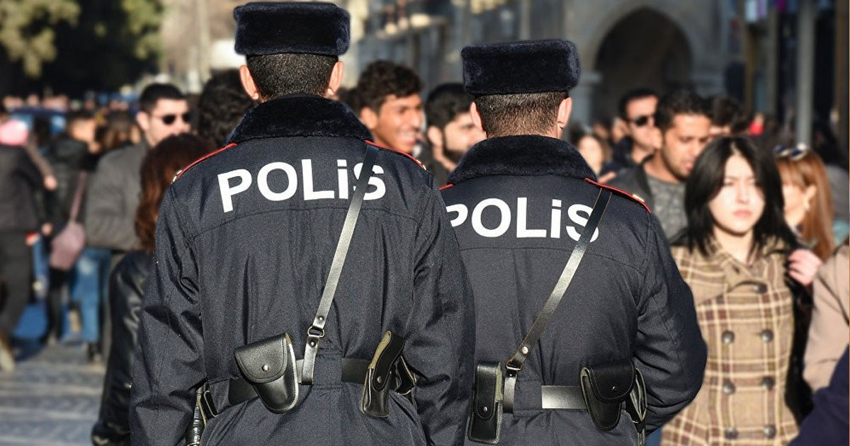 В Азербайджане два офицера полиции скончались от коронавируса