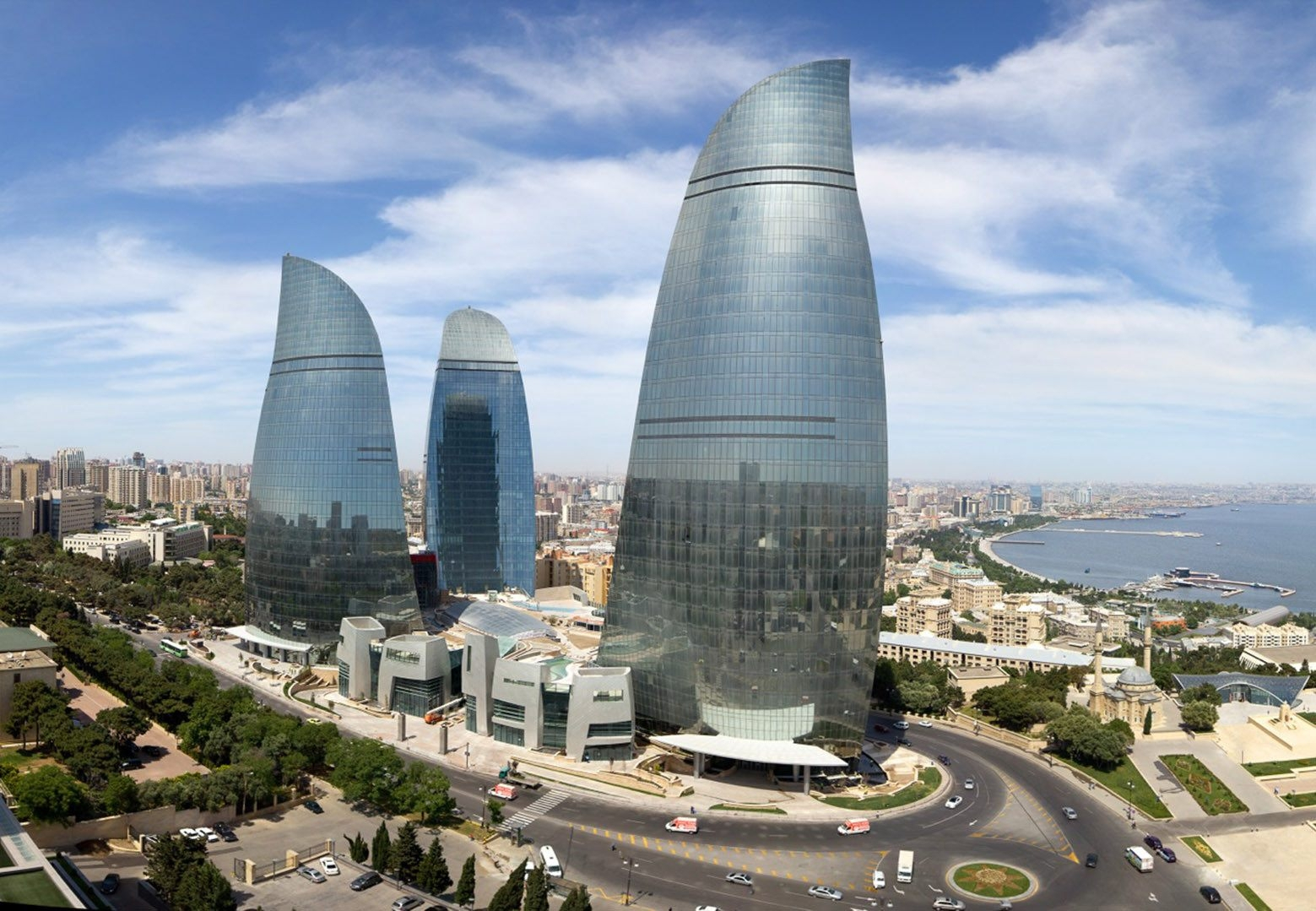 Стала известна причина резкого неприятного запаха на территории Баку