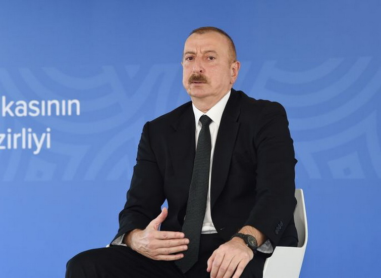 Ильхам Алиев: Даже при цене на нефть в 14 долларов мы устоим на ногах