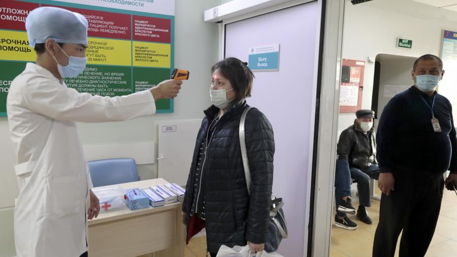 Коронавирус, бубонная чума, а теперь еще и загадочная пневмония - Казахстан поражен