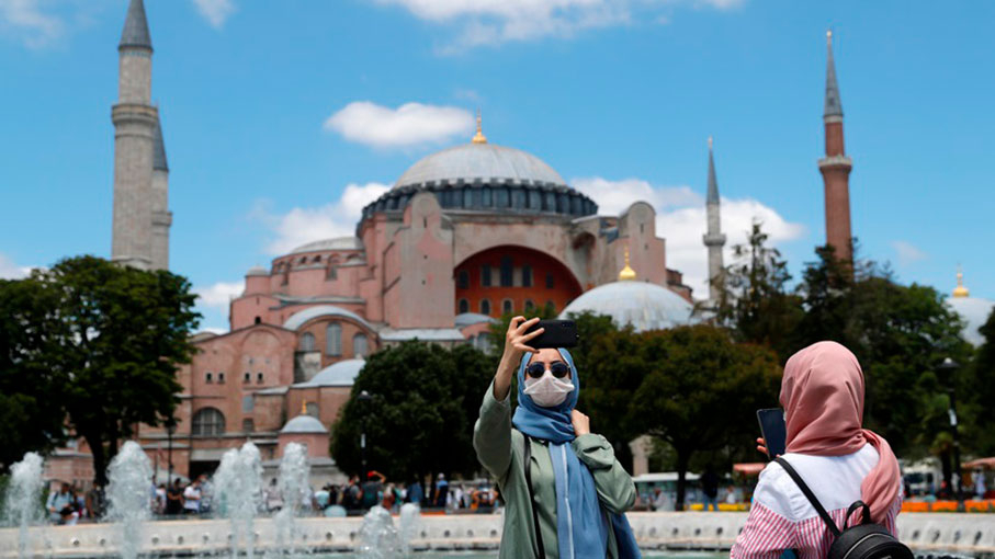 В Турции пообещали сохранить иконы и фрески Айя-Софии