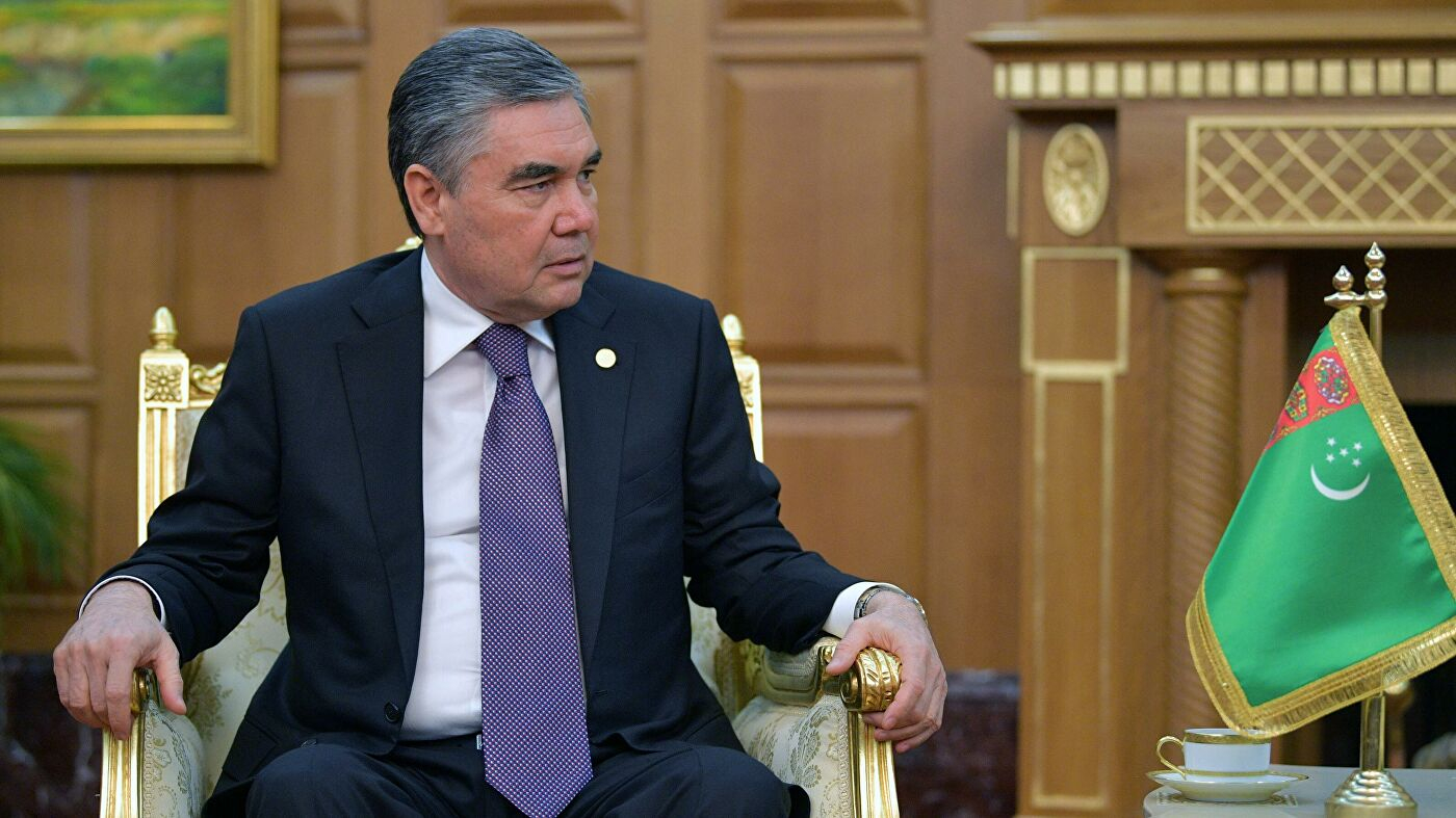 Президент Туркменистана передал детскому дому рыбу, наловленную в отпуске