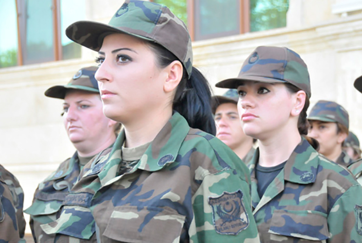Среди добровольцев, желающих служить в ВС Азербайджана, есть и женщины