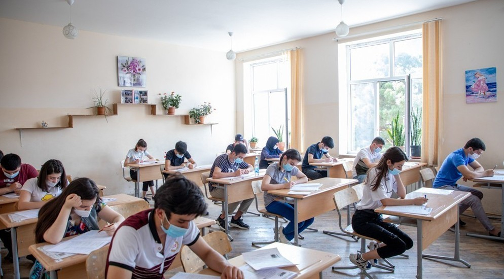 В Азербайджане сегодня пройдут очередные выпускные и вступительные экзамены