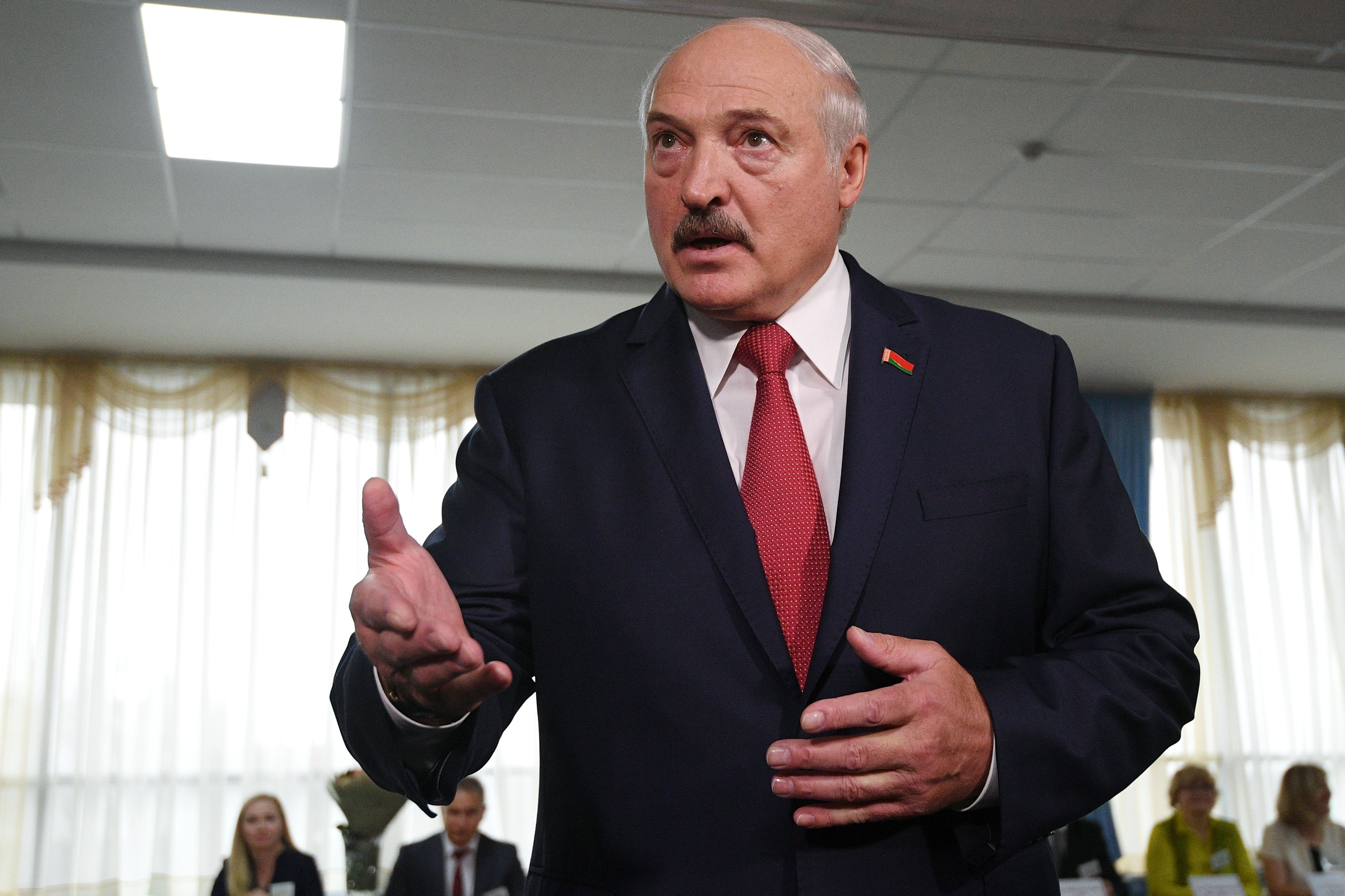 Лукашенко поделился рецептом борьбы с коронавирусом