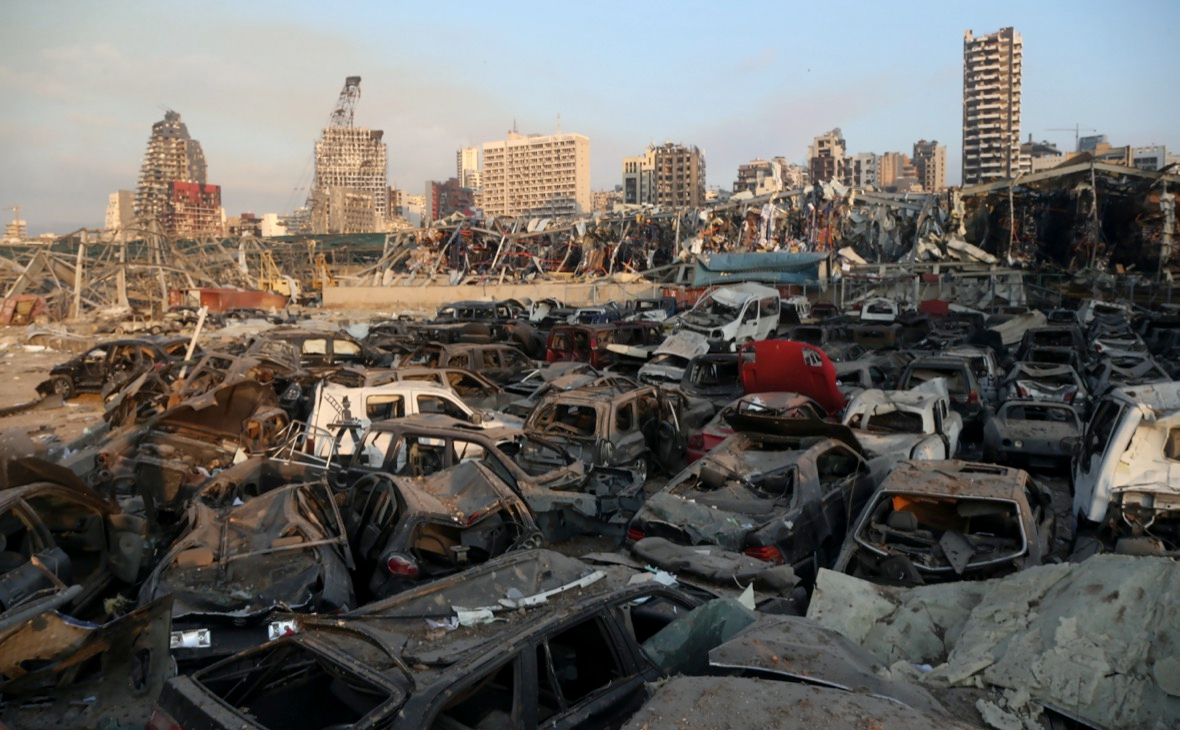 Оценен ущерб от мощнейшего взрыва в порту Бейрута