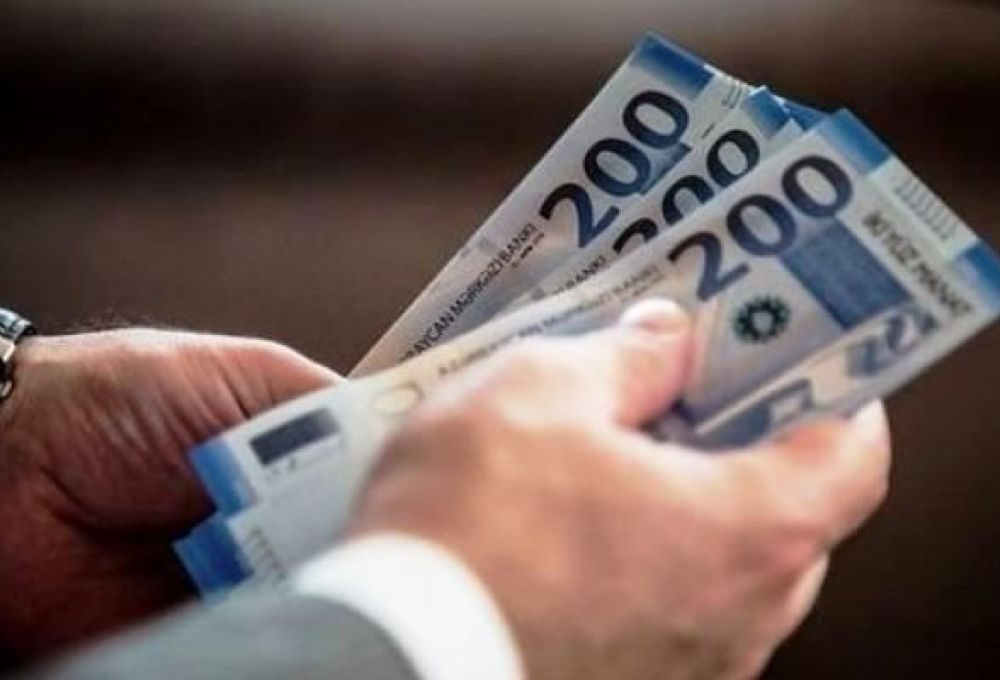 В Азербайджане 13 тыс. лицам прекращена выплата 190 манатов