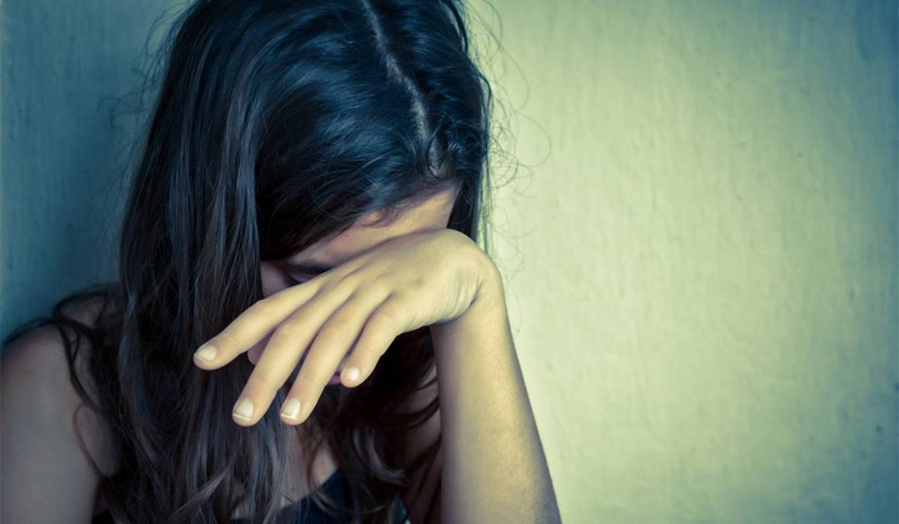 В Израиле 30 мужчин изнасиловали девушку-подростка. Дело дошло до премьер-министра