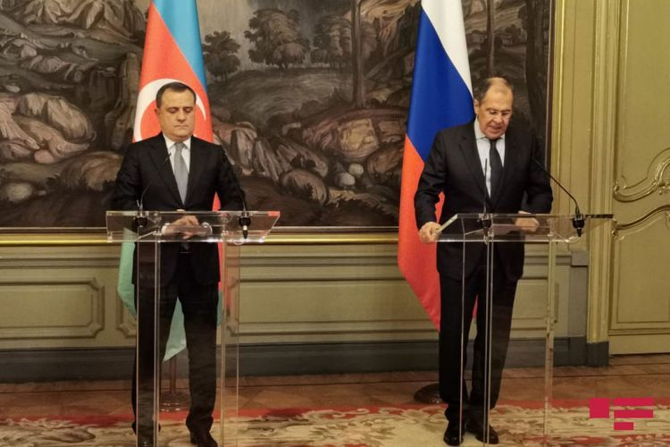 Лавров: Россия и впредь продолжит усилия по урегулированию нагорно-карабахского конфликта