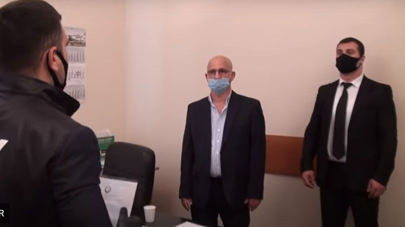 Арестованный сотрудник МИД Азербайджана ходатайствует об изменении меры пресечения